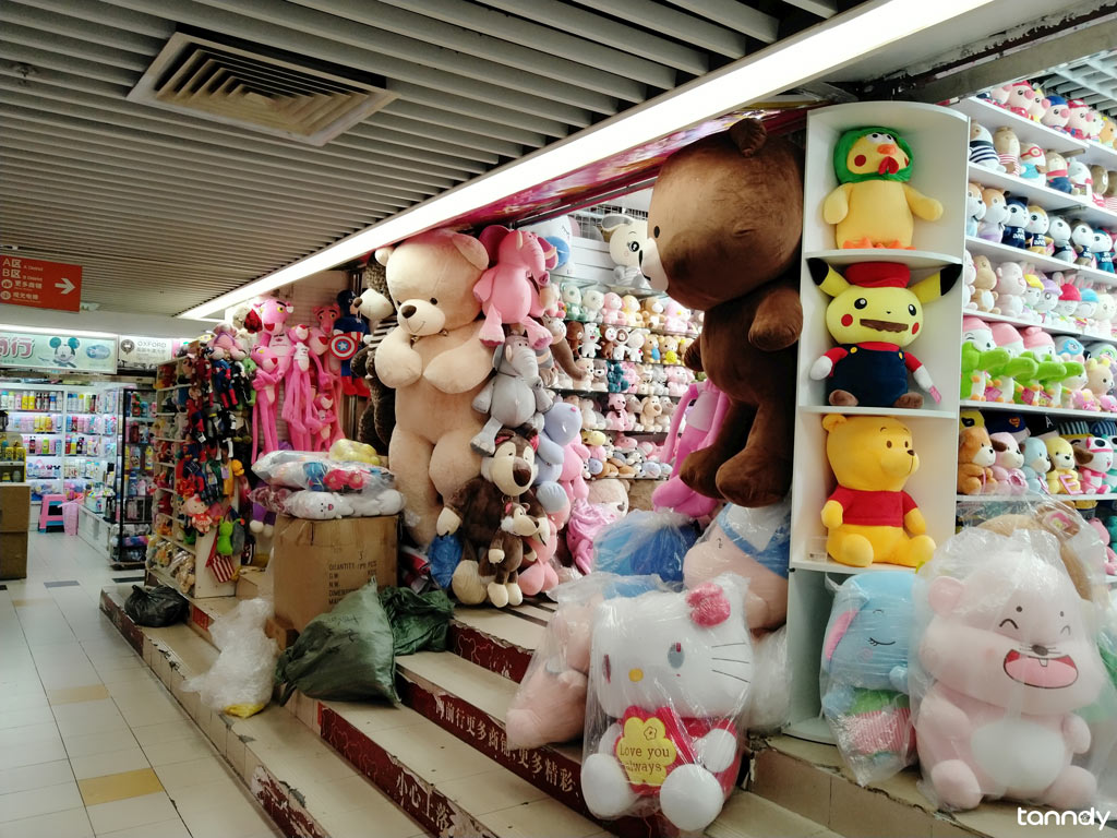 Toy shop in toy wholesale market 2