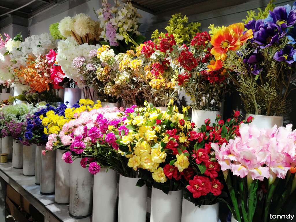 artificial flower shop in gifts wholesale market