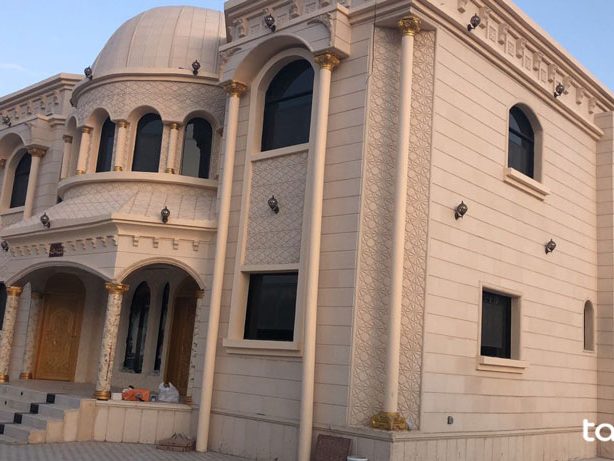 Building-house-in-Oman-outside-looking