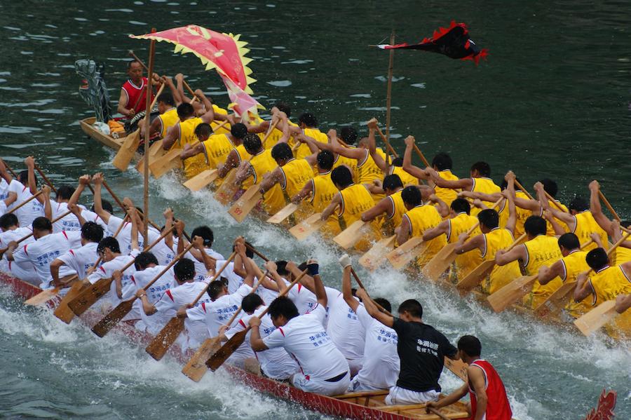 Racing-dragon-boat