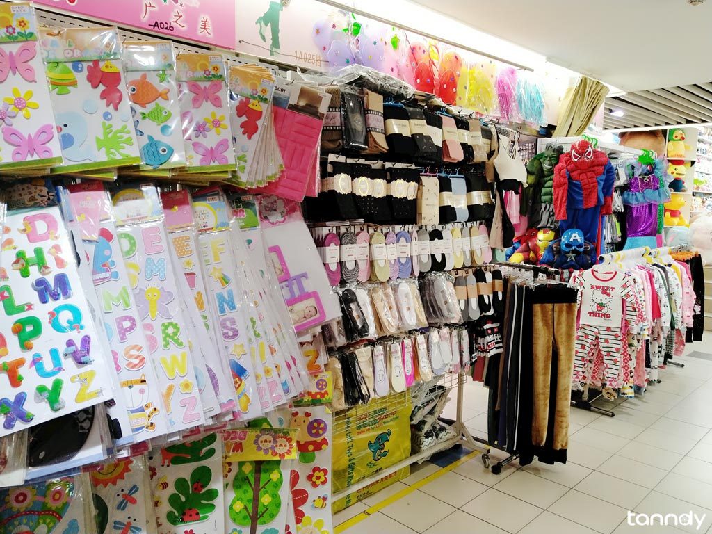 gift-market-in-china