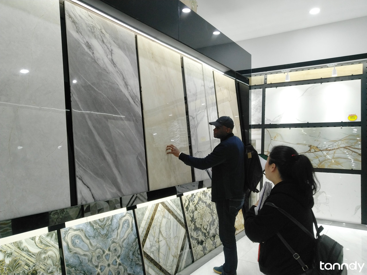 buying-tiles-in-foshan-tiles-wholesale-market