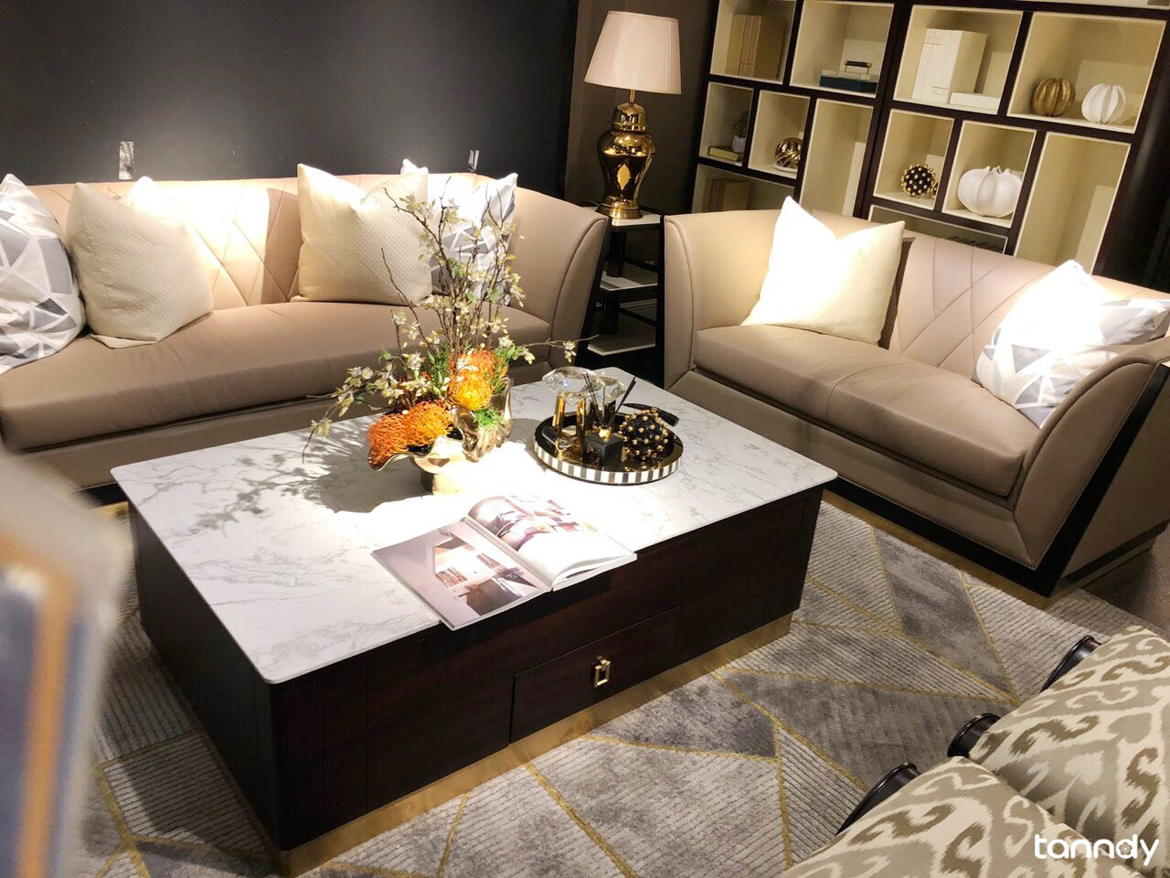 beige-color-leather-sofa-set-in-foshan-furniture-market