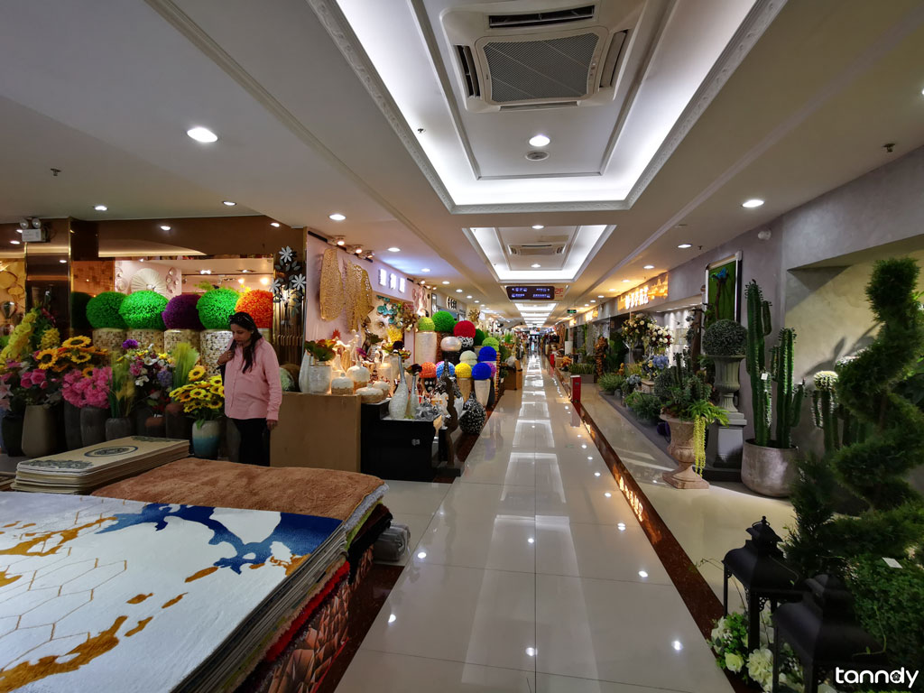 Lecong International Furnishing City - decoration items area