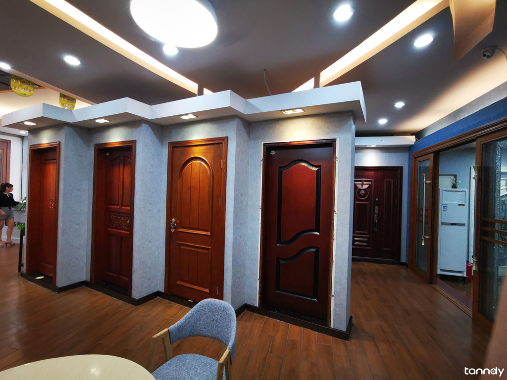 door suppliers in building materials market