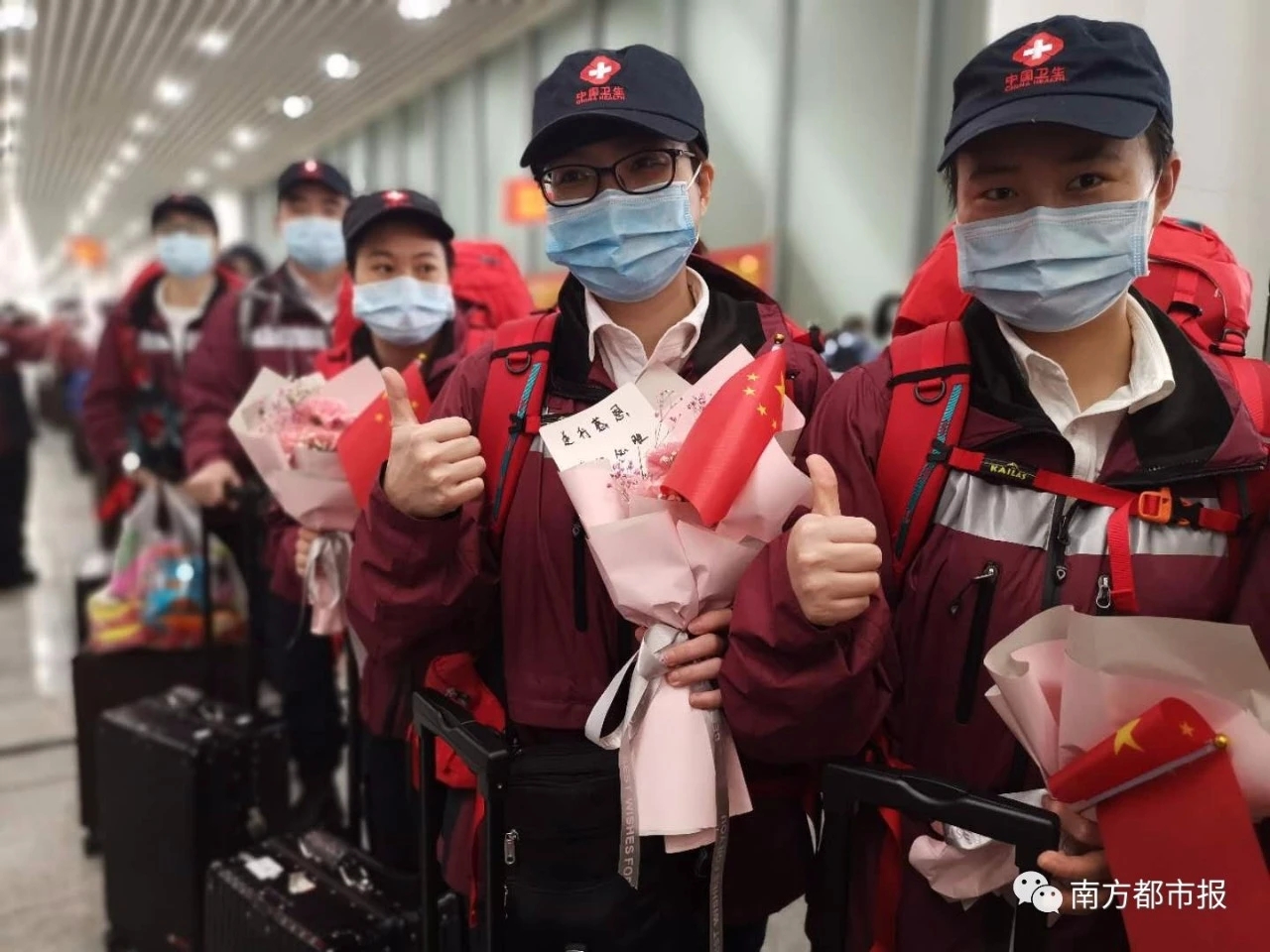 doctors & nurses are coming back from Wuhan doctors & nurses are coming back from Wuhan