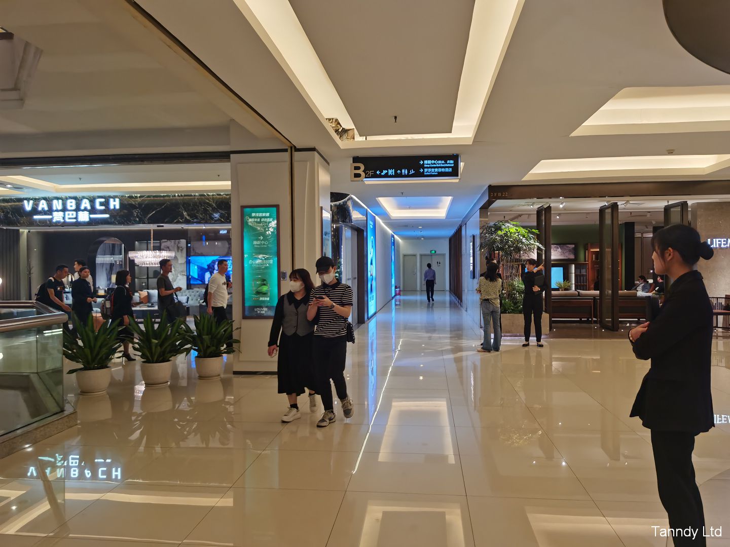 Louvre Furniture Market in China