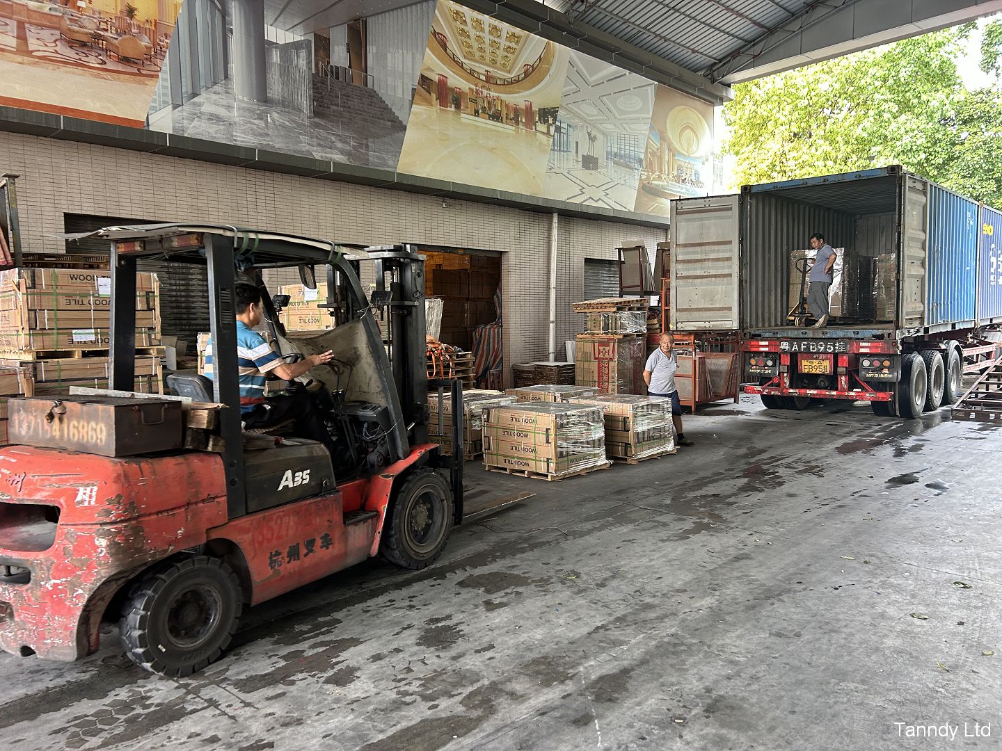 Loading Container