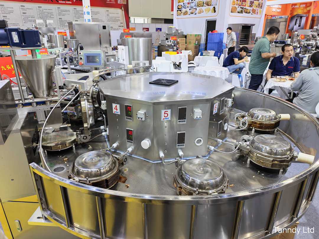 multi-head-automatic-cake-baking-machine